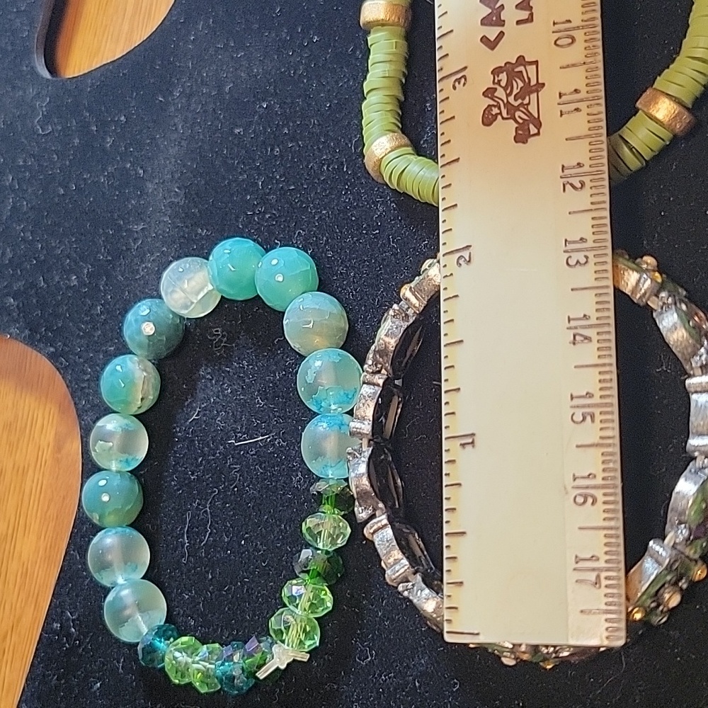 Set of 3 green bracelets - Picture 7 of 8
